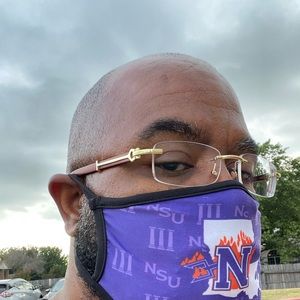 Meet your Posher, Larry